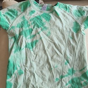Tie dye Ivivva top